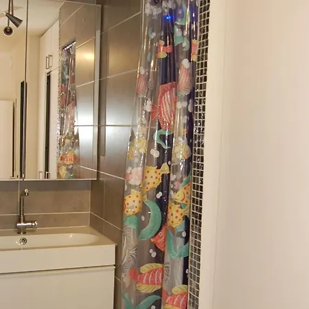 1 Ch Avec Terrasse Et Clim - Cap D'agde - Fr-1-867-1 Villa